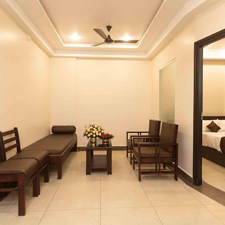 Hotel Pankaj Residency Guruvāyūr Buitenkant foto