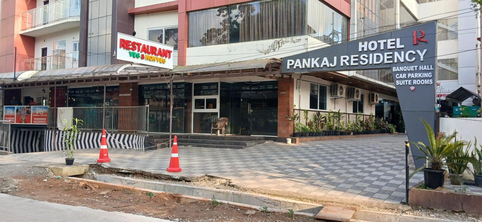 Hotel Pankaj Residency Guruvāyūr Buitenkant foto